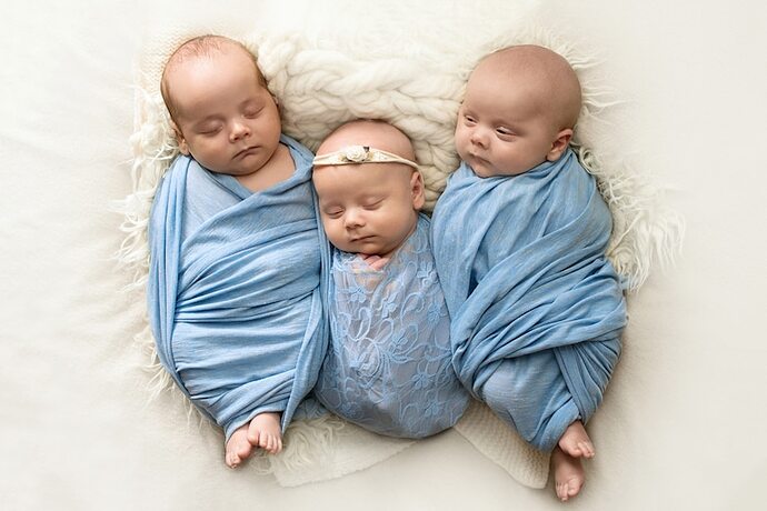 triplets-children-newborn-babies-twins-vitro-fertilization-multiple-pregnancy_95685-103
