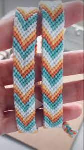 Pulsera flecha colores pastel | Yarn bracelets, Homemade bracelets, Diy  bracelets patterns