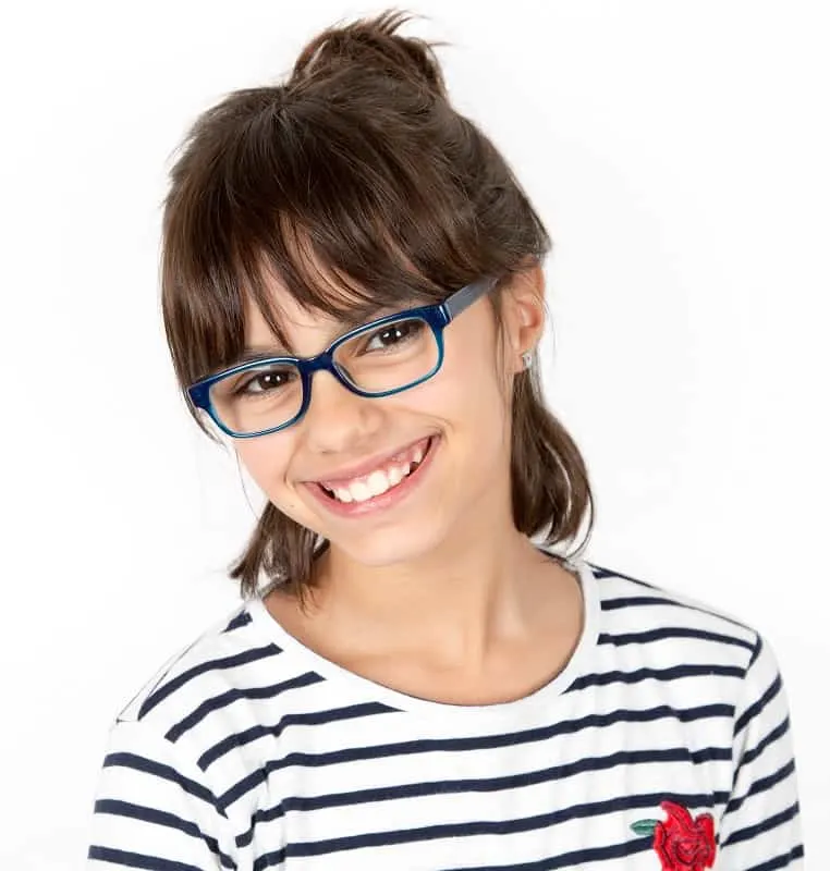 hairstyle-for-10-year-old-girl-with-glasses.jpg