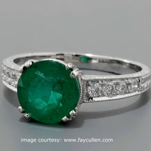 emerald-engagement-ring